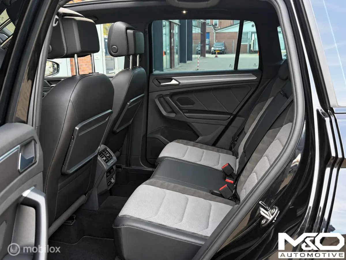 1.5 TSI ACT R-line | PANO | VIRTUAL | DYNAUDIO