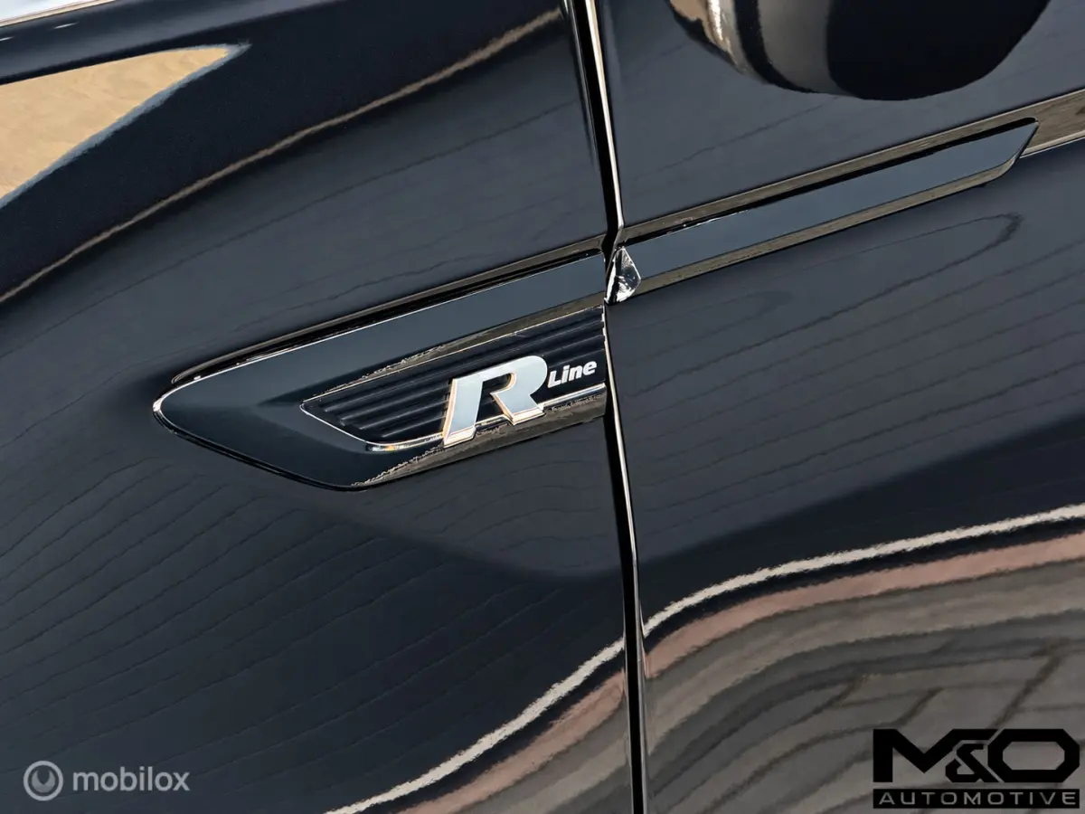 1.5 TSI ACT R-line | PANO | VIRTUAL | DYNAUDIO