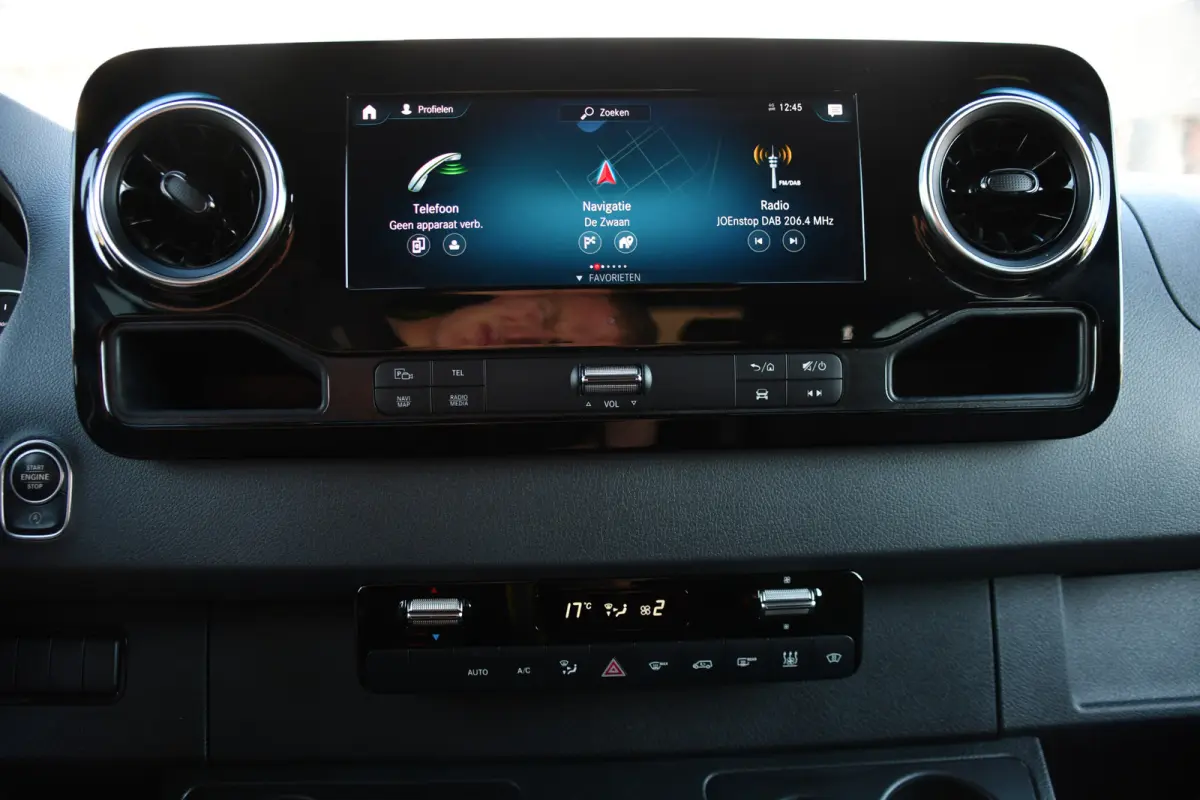 319 3.0 CDI L2H1 DC Black Edition FULL OPTIONS! 360 Camera, Adaptieve Cruise, LED, 2 x Stoelverwarming, Standkacel, Autmaat, 10,5'' Mbux, Sensoren, Uniek!