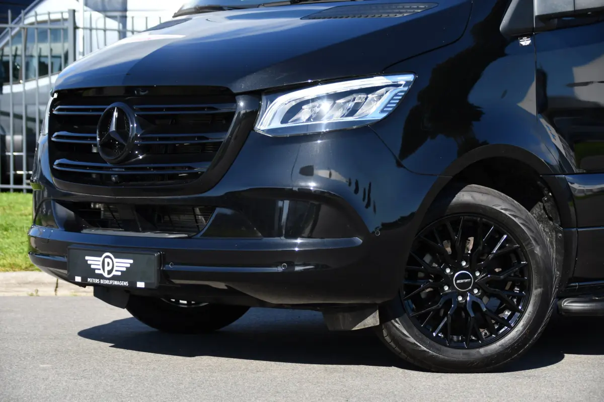 319 3.0 CDI L2H1 DC Black Edition FULL OPTIONS! 360 Camera, Adaptieve Cruise, LED, 2 x Stoelverwarming, Standkacel, Autmaat, 10,5'' Mbux, Sensoren, Uniek!