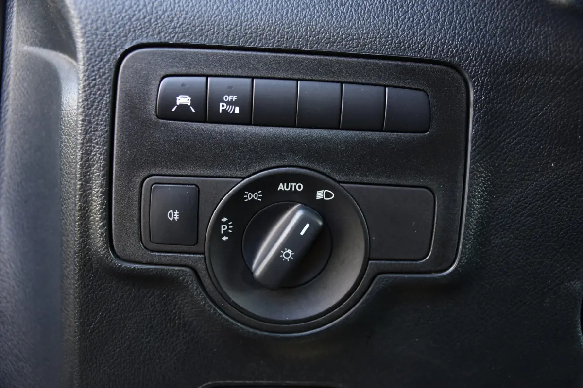190pk CDI L3 DC PB Edition Camera, Cruise, Carplay, LED, 2 x Schuifdeur, Automaat, Multimedia, Leder, Uniek!