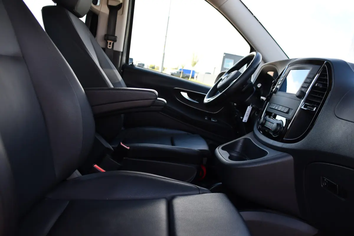 190pk CDI L3 DC PB Edition Camera, Cruise, Carplay, LED, 2 x Schuifdeur, Automaat, Multimedia, Leder, Uniek!