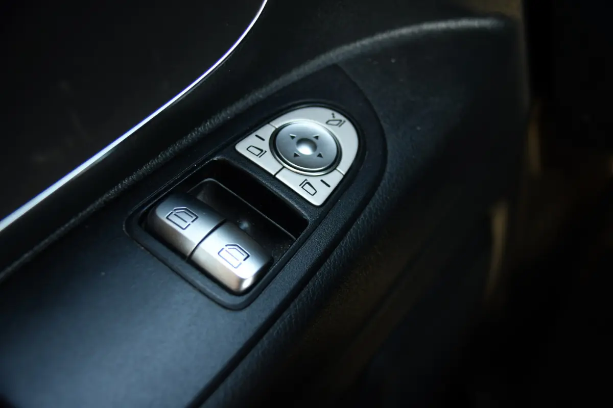 190pk CDI L3 DC PB Edition Camera, Cruise, Carplay, LED, 2 x Schuifdeur, Automaat, Multimedia, Leder, Uniek!