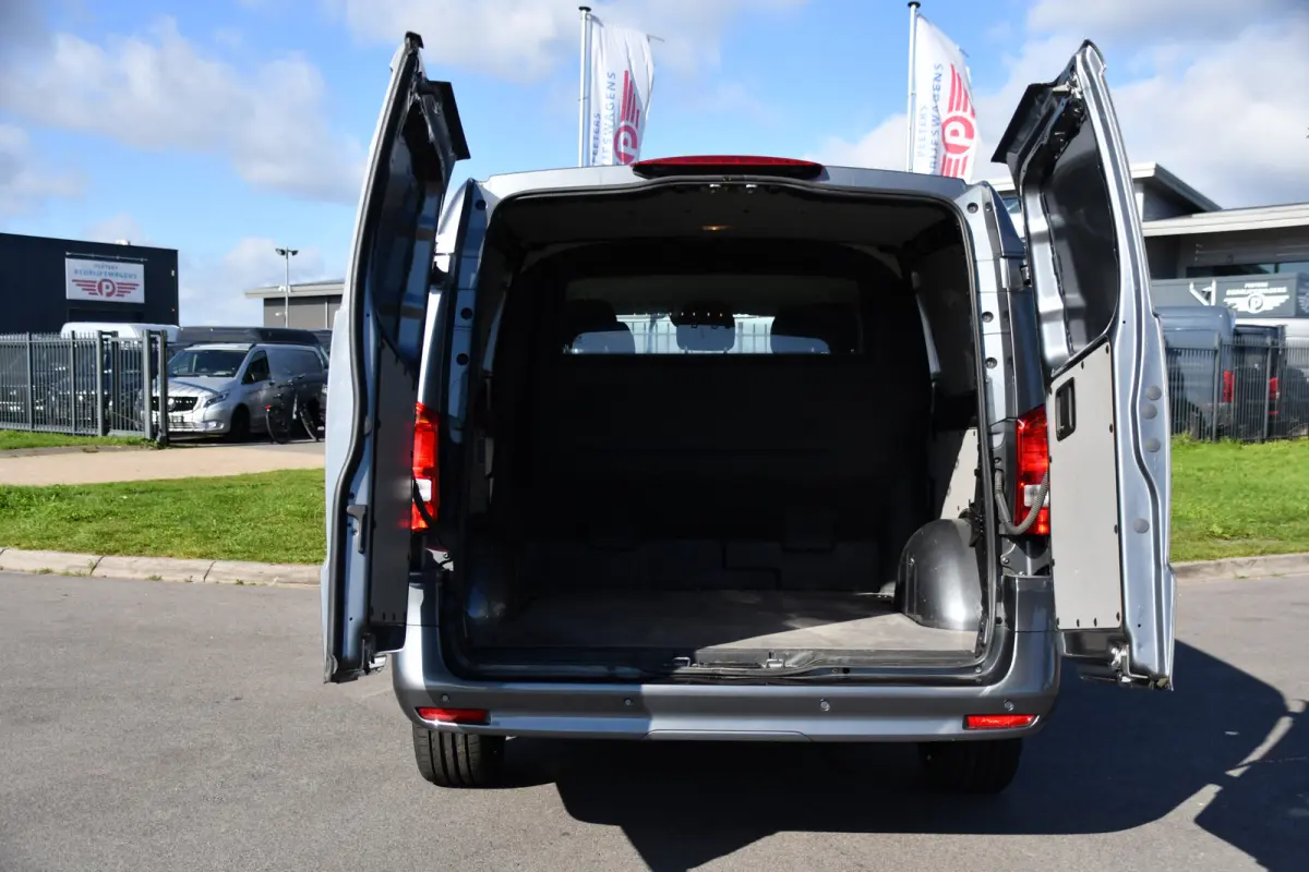 190pk CDI L3 DC PB Edition Camera, Cruise, Carplay, LED, 2 x Schuifdeur, Automaat, Multimedia, Leder, Uniek!