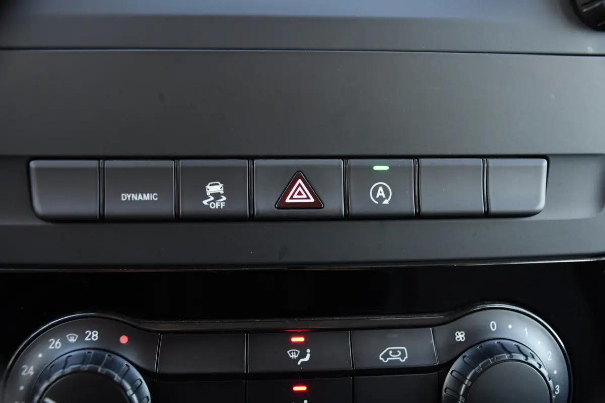 190pk CDI L3 DC PB Edition Camera, Cruise, Carplay, LED, 2 x Schuifdeur, Automaat, Multimedia, Leder, Uniek!