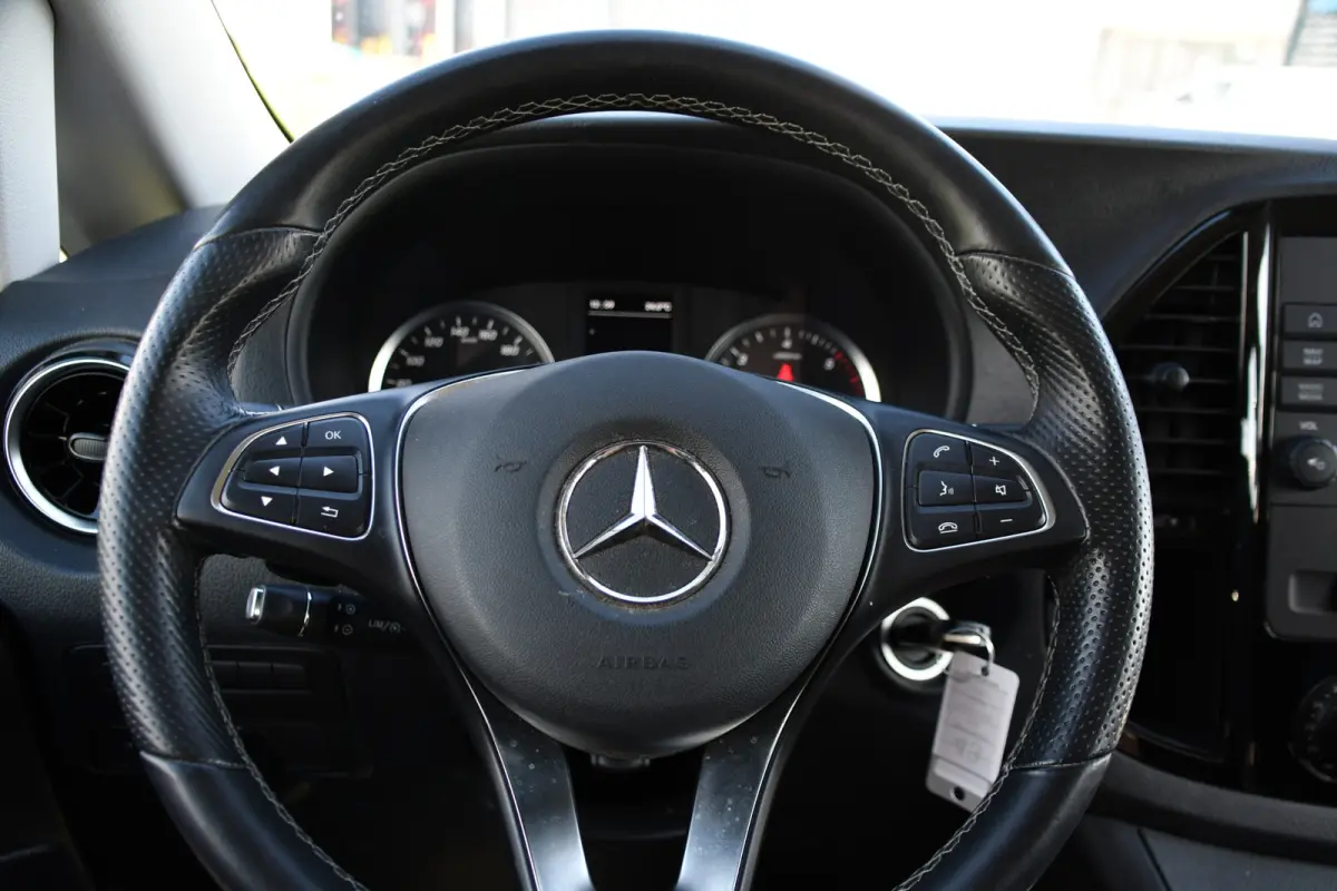 190pk CDI L3 DC PB Edition Camera, Cruise, Carplay, LED, 2 x Schuifdeur, Automaat, Multimedia, Leder, Uniek!