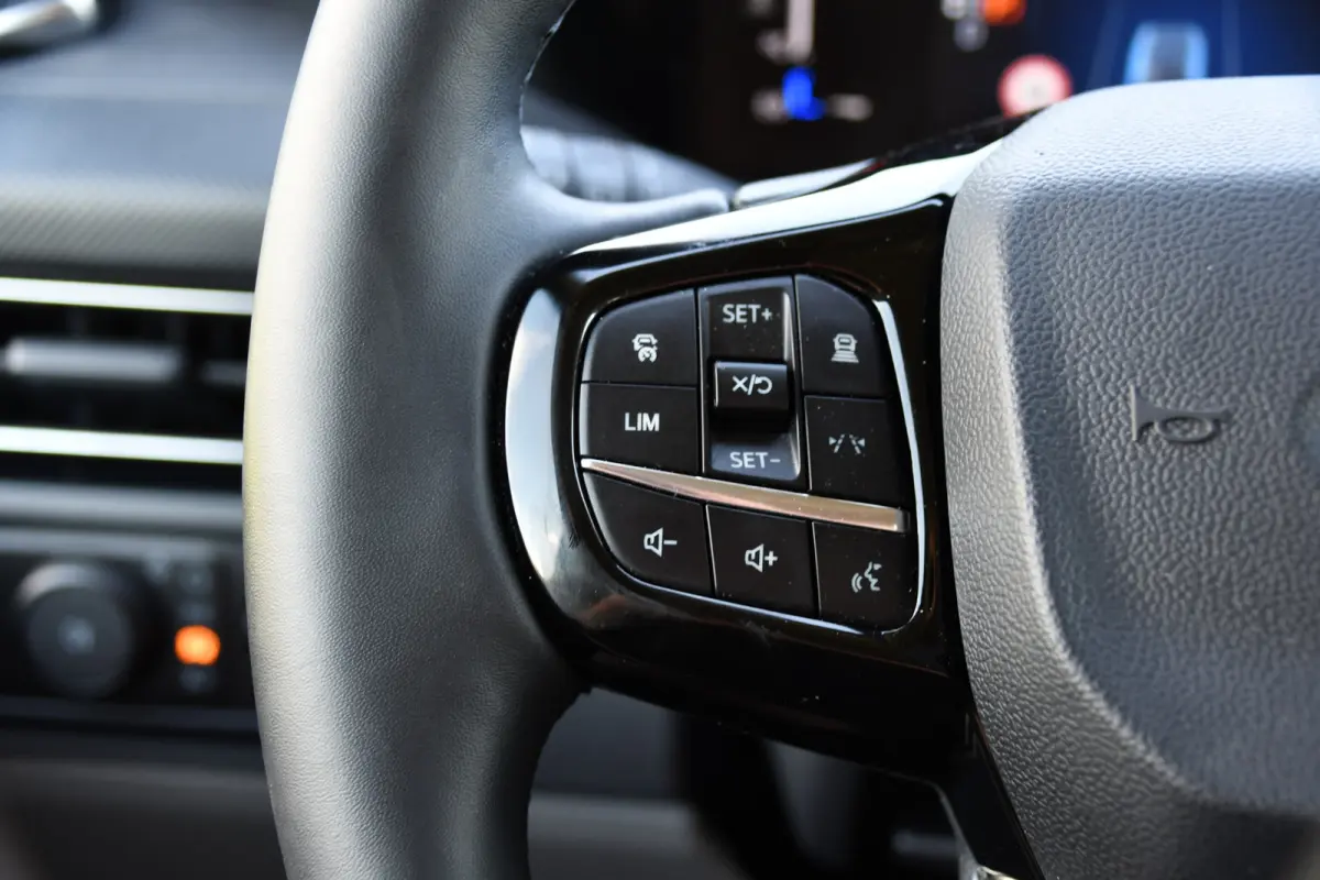 300 2.0 TDCI L1H1 DC Limited PB Edition Adaptieve Cruise, Camera, Carplay, LED, Stoelverwarming, 2 x Schuifdeur, Automaat, Stuurverwarming, Trekhaak, 170pk, Uniek!