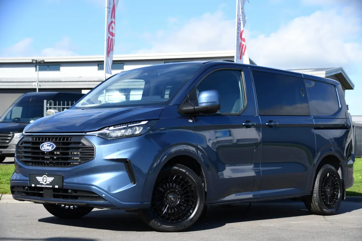 300 2.0 TDCI L1H1 DC Limited PB Edition Adaptieve Cruise, Camera, Carplay, LED, Stoelverwarming, 2 x Schuifdeur, Automaat, Stuurverwarming, Trekhaak, 170pk, Uniek!