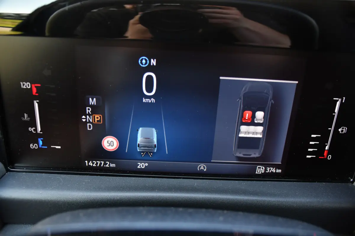 300 2.0 TDCI L1H1 DC Limited PB Edition Adaptieve Cruise, Camera, Carplay, LED, Stoelverwarming, 2 x Schuifdeur, Automaat, Stuurverwarming, Trekhaak, 170pk, Uniek!