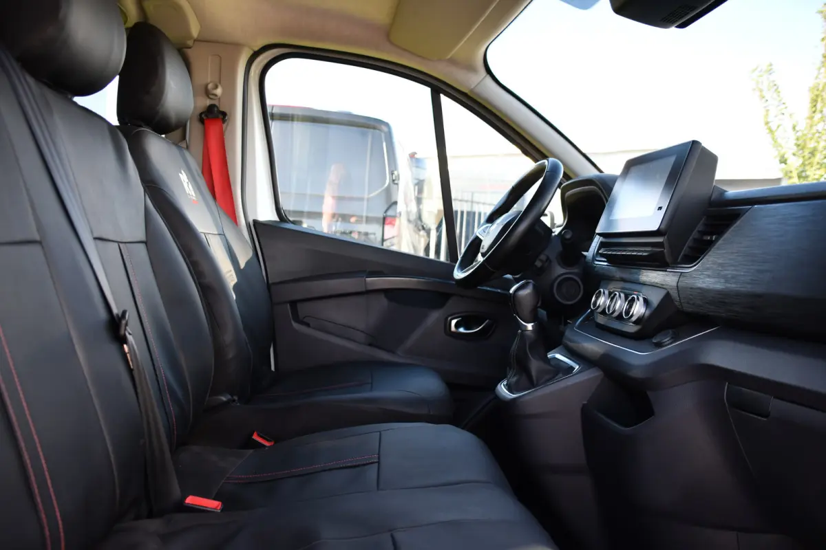 2.0 dCi 150 T29 L2H1 DC Luxe Camera, Cruise, Carplay, LED, Clima, Mulitmedia, Automaat, Trekhaak, Sensoren, Uniek!