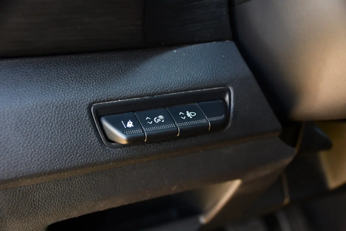 2.0 dCi 150 T29 L2H1 DC Luxe Camera, Cruise, Carplay, LED, Clima, Mulitmedia, Automaat, Trekhaak, Sensoren, Uniek!