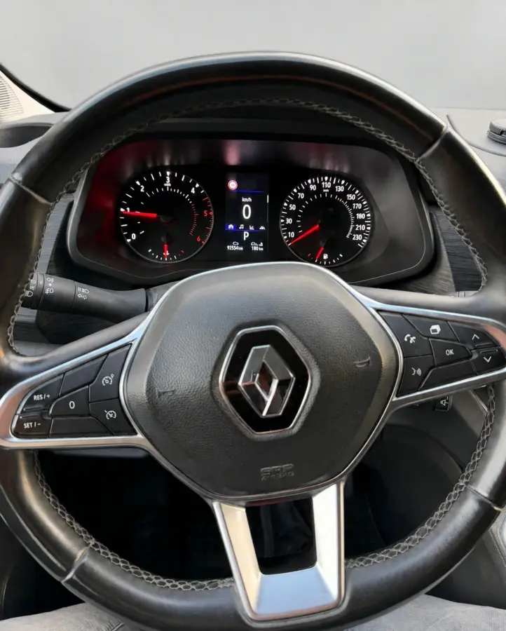 2.0 dCi 150 T29 L2H1 DC Luxe Camera, Cruise, Carplay, LED, Clima, Mulitmedia, Automaat, Trekhaak, Sensoren, Uniek!