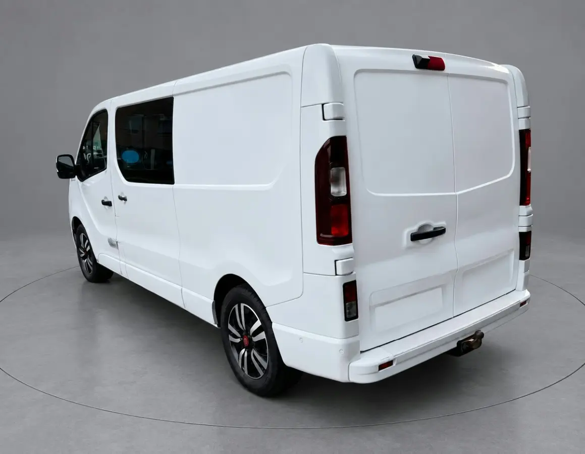 2.0 dCi 150 T29 L2H1 DC Luxe Camera, Cruise, Carplay, LED, Clima, Mulitmedia, Automaat, Trekhaak, Sensoren, Uniek!