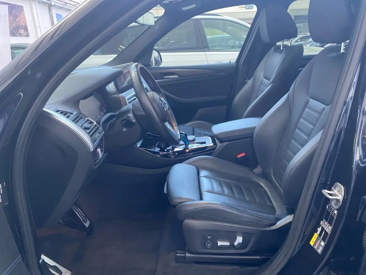 M-SPORT 80 kWh (210kW/286pk) ** LED, LEDER, PANO, TREKH, VERW. STUUR, 20-inch LMV ** 1e EIG - UNFALLFREI ** ** INFORMEER OOK NAAR ONZE AANTREKKELIJKE FINANCIAL-LEASE TARIEVEN **