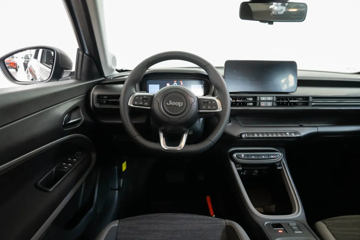 1.2 e-Hybrid Longitude | Adaptive Cruise Controle | Navigatie | Parkeersensoren | LED | Apple Carplay & Android Auto | Airco |
