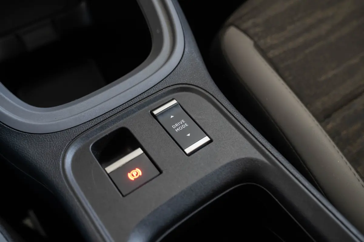 1.2 e-Hybrid Longitude | Adaptive Cruise Controle | Navigatie | Parkeersensoren | LED | Apple Carplay & Android Auto | Airco |