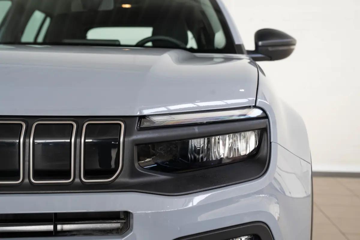 1.2 e-Hybrid Longitude | Adaptive Cruise Controle | Navigatie | Parkeersensoren | LED | Apple Carplay & Android Auto | Airco |