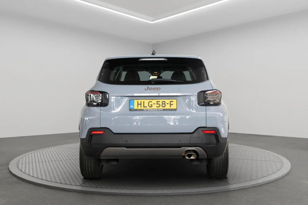1.2 e-Hybrid Longitude | Adaptive Cruise Controle | Navigatie | Parkeersensoren | LED | Apple Carplay & Android Auto | Airco |