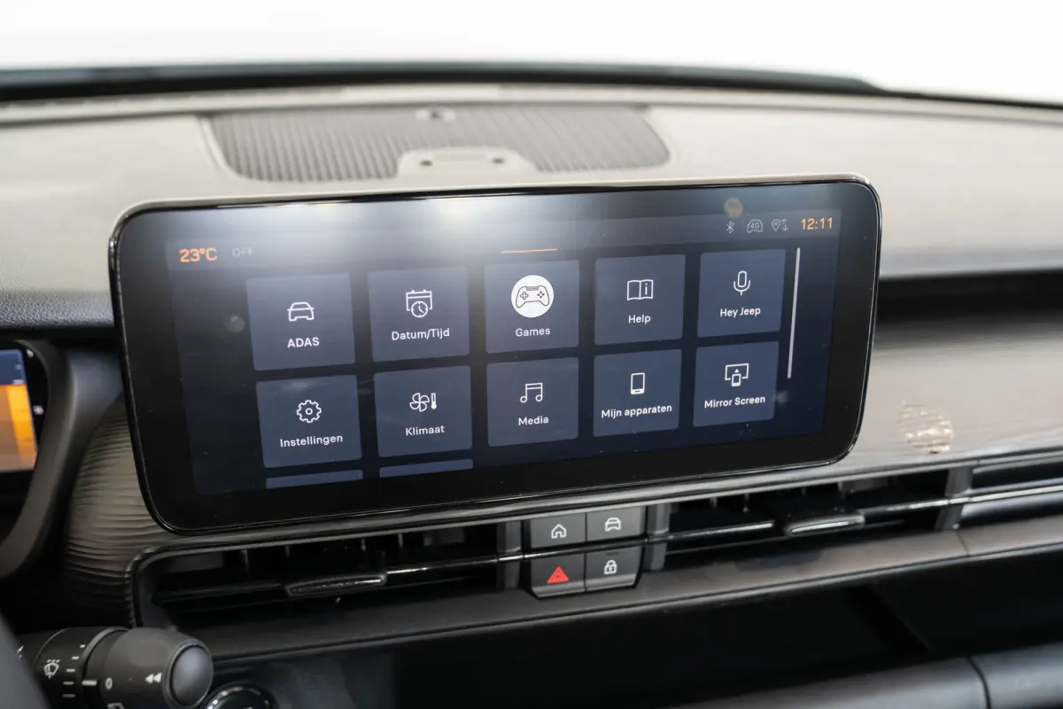 1.2 e-Hybrid Longitude | Adaptive Cruise Controle | Navigatie | Parkeersensoren | LED | Apple Carplay & Android Auto | Airco |