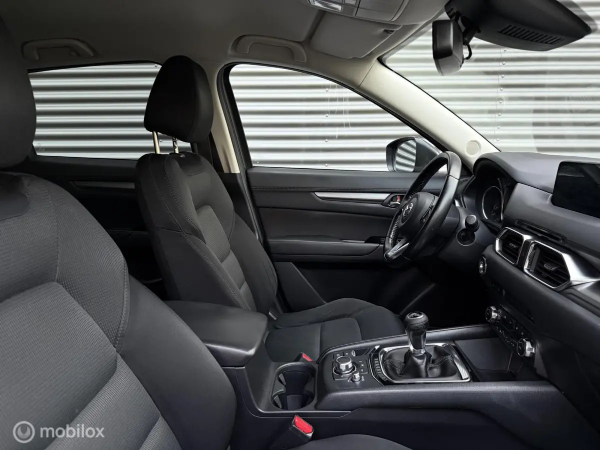 2.0 SkyActiv-G 165 TS+ | Trekhaak | HUD | Camera | Navi | Clima | Cruise | Stoelverwarming | Stuurverwarming |
