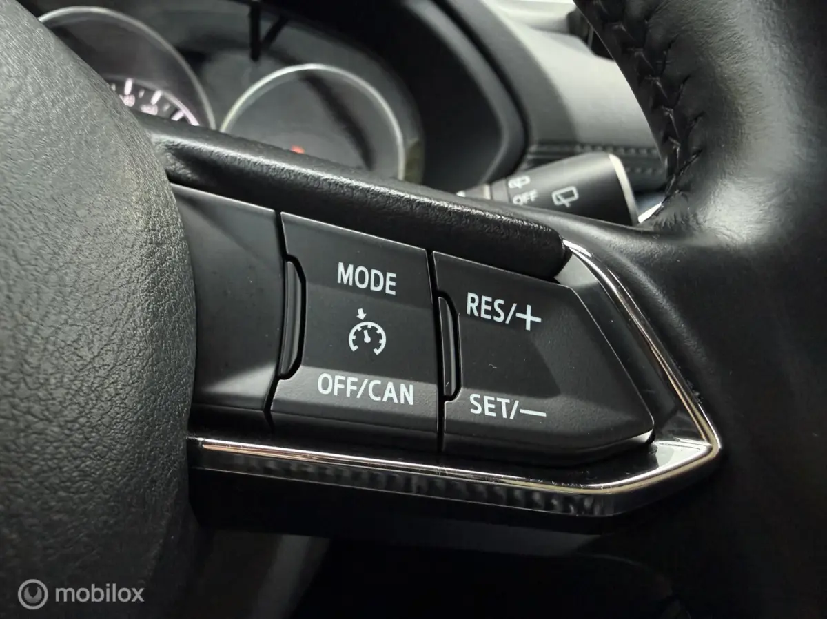 2.0 SkyActiv-G 165 TS+ | Trekhaak | HUD | Camera | Navi | Clima | Cruise | Stoelverwarming | Stuurverwarming |