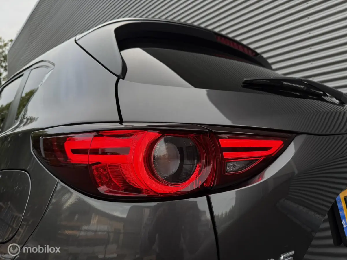 2.0 SkyActiv-G 165 TS+ | Trekhaak | HUD | Camera | Navi | Clima | Cruise | Stoelverwarming | Stuurverwarming |