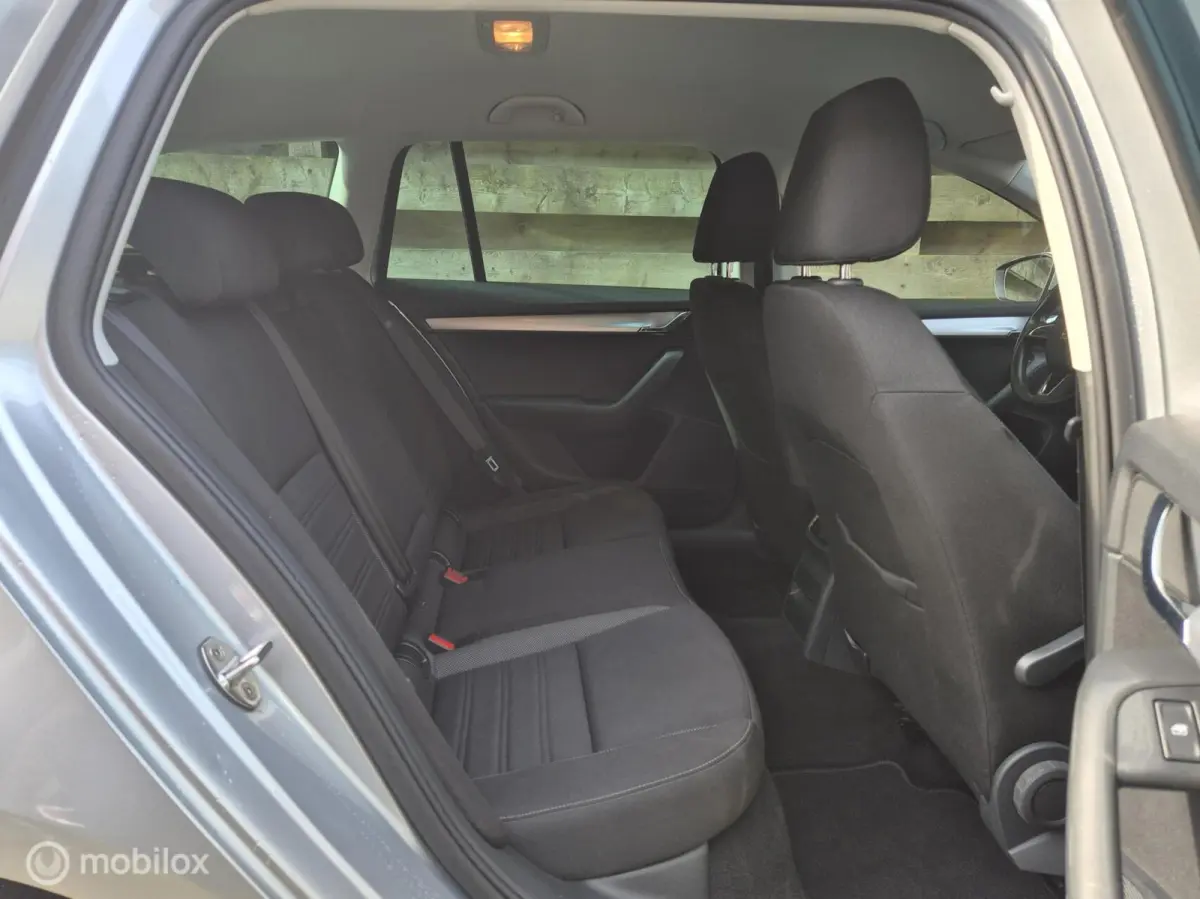 1.0 TSI Ambition Business Navi, Trekhaak