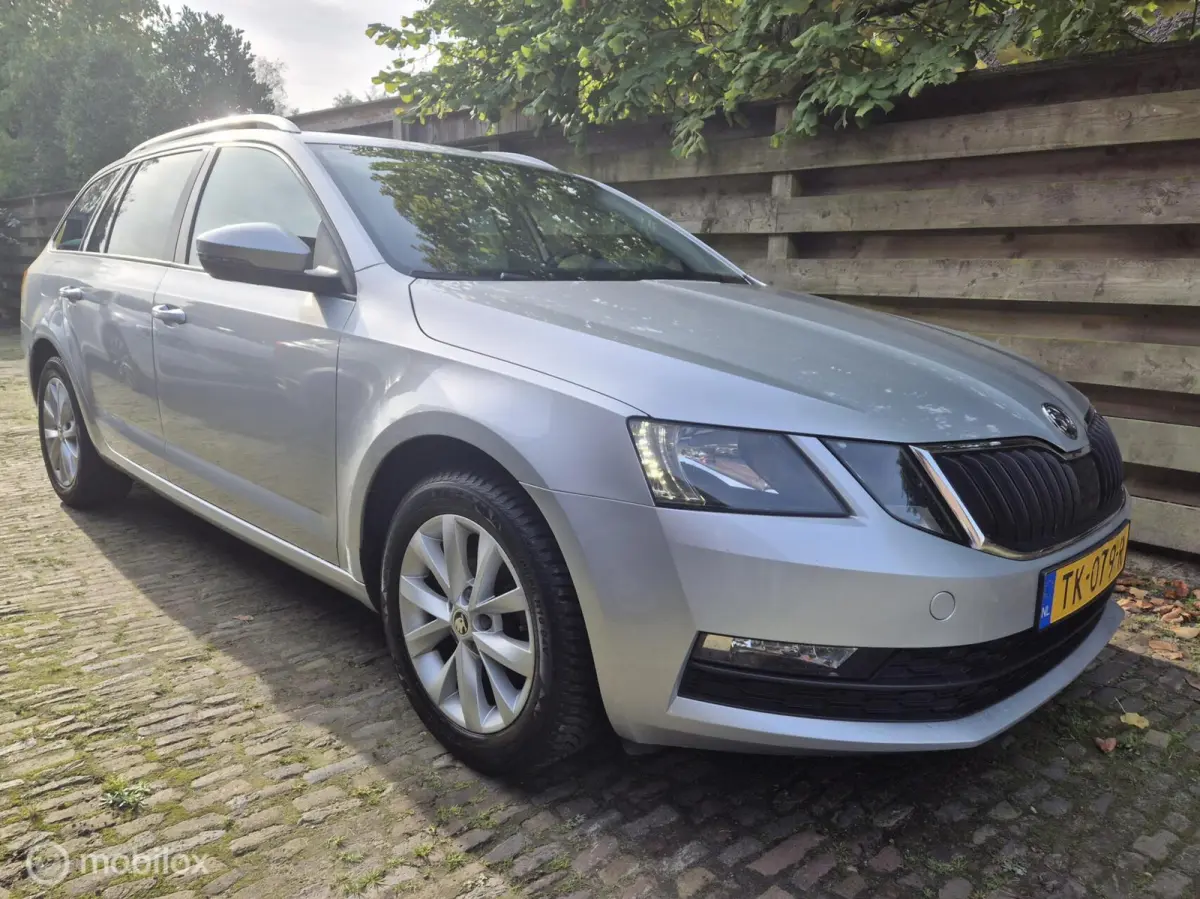 1.0 TSI Ambition Business Navi, Trekhaak