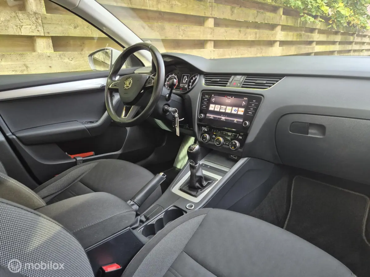 1.0 TSI Ambition Business Navi, Trekhaak