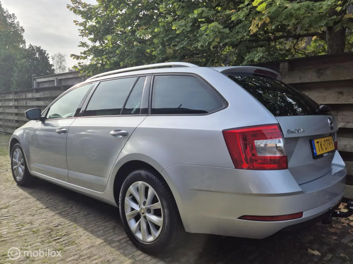 1.0 TSI Ambition Business Navi, Trekhaak