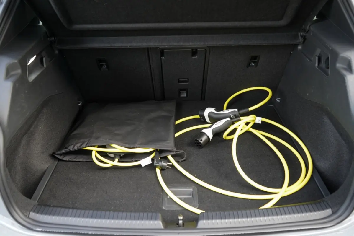 Perf. One 62 kWh | 90.48% SOH | Beats | Massage | Camera | Travel assist