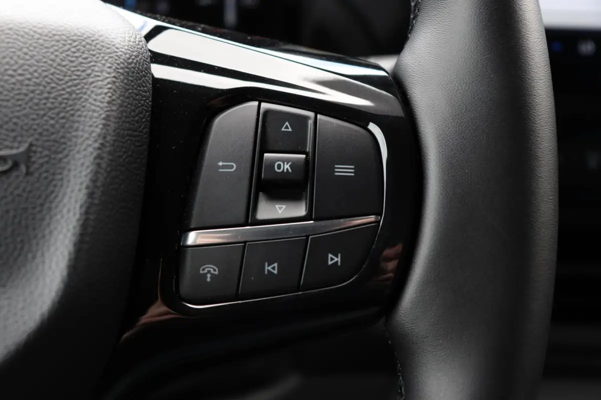 L1H1 SPORT 65 kWh l ELEK. SCHUIFDEUR l B&O SOUND l PRO POWER l FULL OPTION!