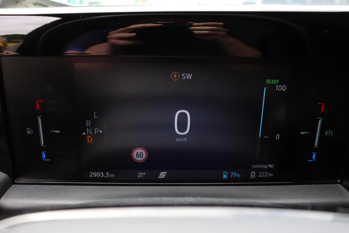 L1H1 SPORT 65 kWh l ELEK. SCHUIFDEUR l B&O SOUND l PRO POWER l FULL OPTION!