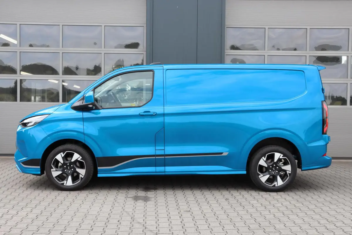 L1H1 SPORT 65 kWh l ELEK. SCHUIFDEUR l B&O SOUND l PRO POWER l FULL OPTION!