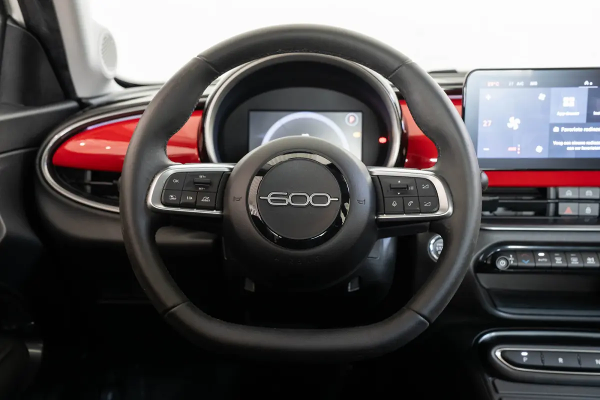 RED 54 kWh | 3 Fase | SOH 95% | Apple Carplay & Android Auto | Climate Controle | Parkeersensoren | Cruise Controle |