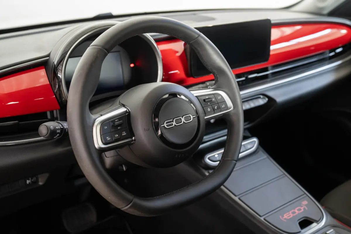 RED 54 kWh | 3 Fase | SOH 95% | Apple Carplay & Android Auto | Climate Controle | Parkeersensoren | Cruise Controle |