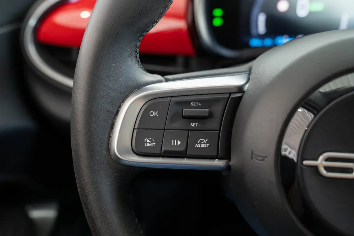RED 54 kWh | 3 Fase | SOH 95% | Apple Carplay & Android Auto | Climate Controle | Parkeersensoren | Cruise Controle |