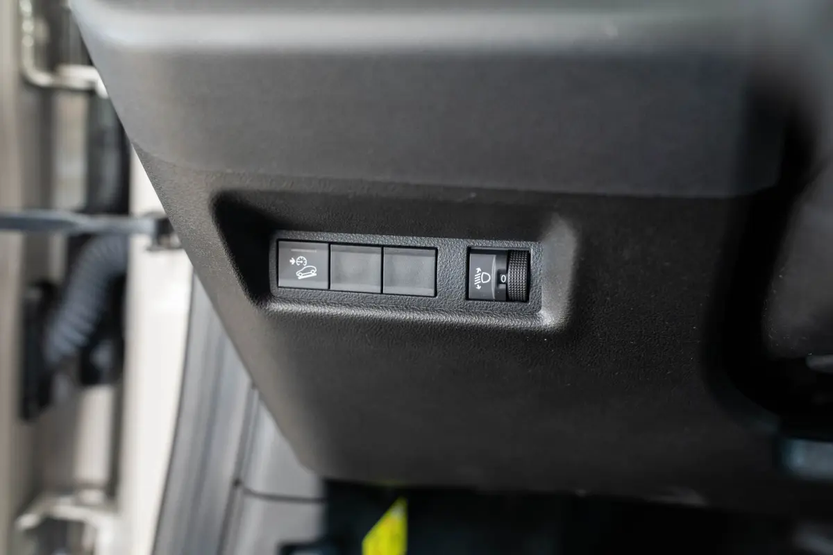 1.2 e-Hybrid Summit | Camera | Elektrische Achterklep | Navigatie | Apple Carplay & Android Auto | Climate Controle |