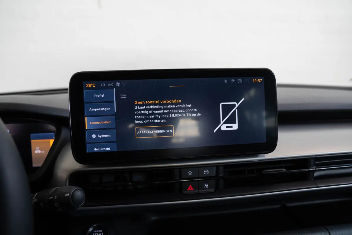 1.2 e-Hybrid Summit | Camera | Elektrische Achterklep | Navigatie | Apple Carplay & Android Auto | Climate Controle |