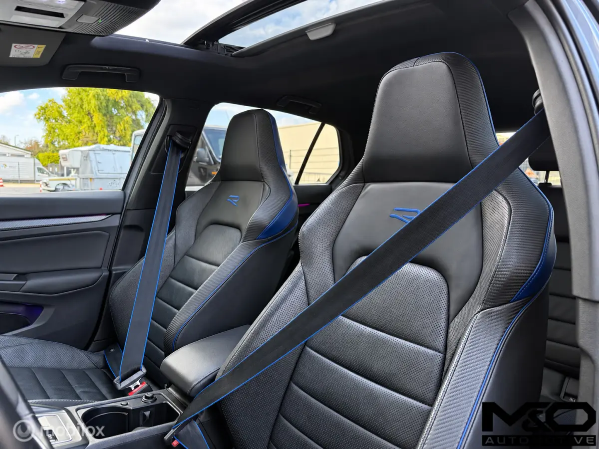 2.0 TDI R-Line | PANO | STOELVW | HUD | LEER