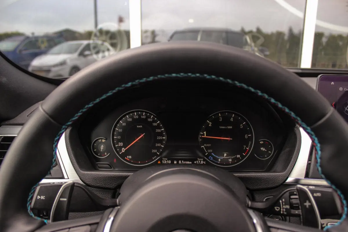 320i High Executive Edition | M Sportpakket | Panoramadak | Camera | HiFi audio | M-sportstuur | DAB | Cruise control | Stoelverwarming | LED | Park Assist