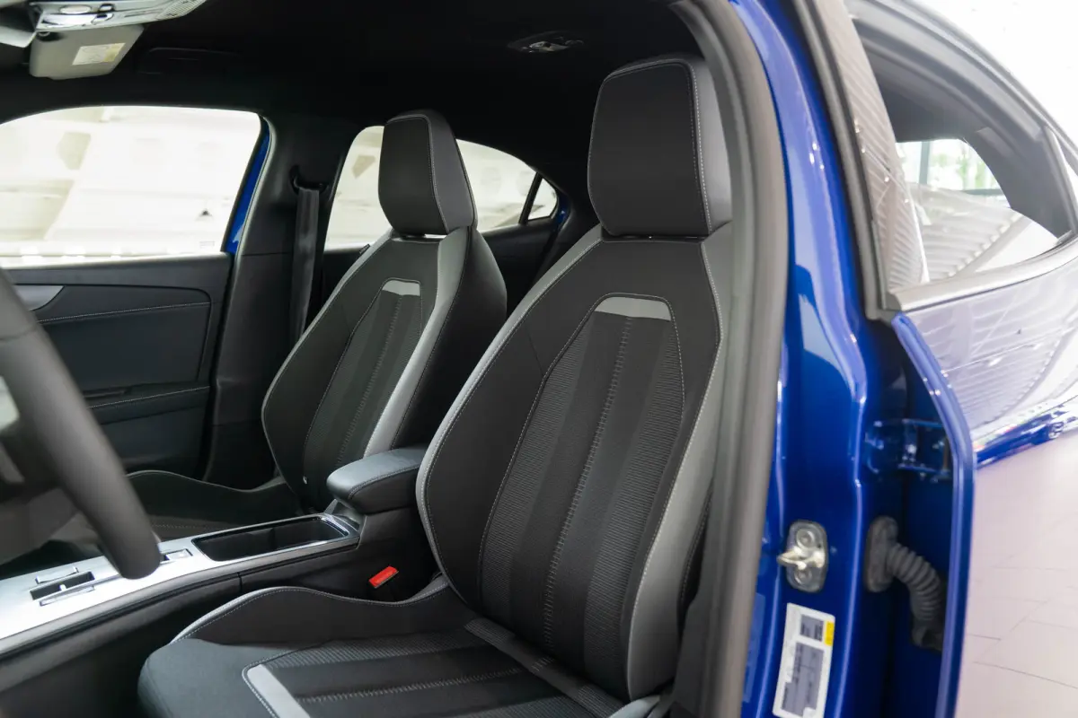 1.2 Turbo Hybrid GS | Tot 8 Jaar Garantie | Navigatie | Stoel & Stuurverwarming | Adaptive Cruise | Camera | Apple Carplay & Android Auto | Climate Controle |