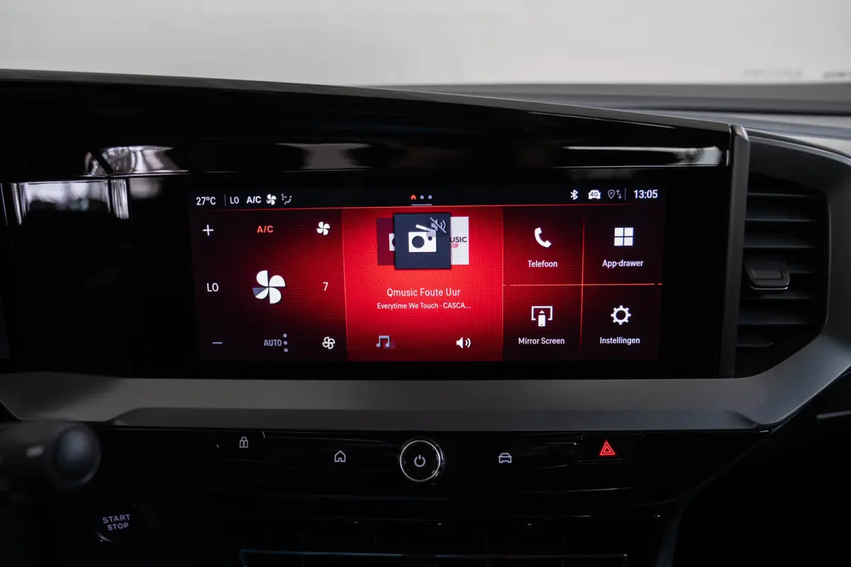 1.2 Turbo Hybrid GS | Tot 8 Jaar Garantie | Navigatie | Stoel & Stuurverwarming | Adaptive Cruise | Camera | Apple Carplay & Android Auto | Climate Controle |