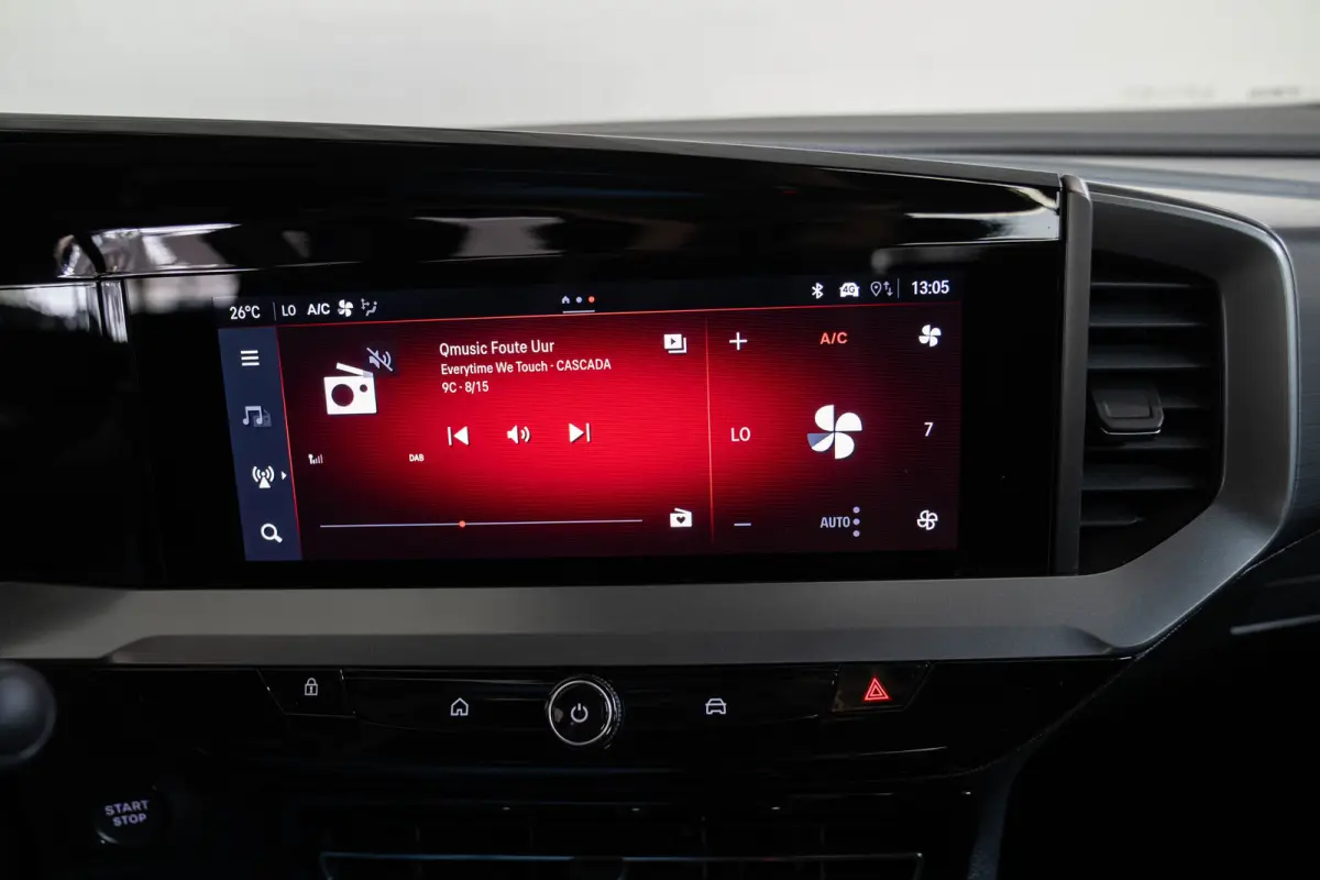 1.2 Turbo Hybrid GS | Tot 8 Jaar Garantie | Navigatie | Stoel & Stuurverwarming | Adaptive Cruise | Camera | Apple Carplay & Android Auto | Climate Controle |