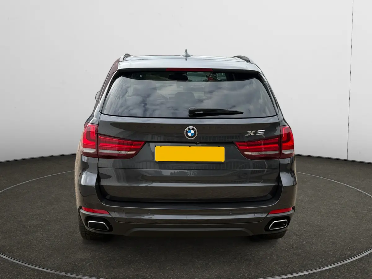 xDrive40e iPerformance- Panoramadak, Memory Seats, Sfeerverlichting, Camera, Virtual Cockpit