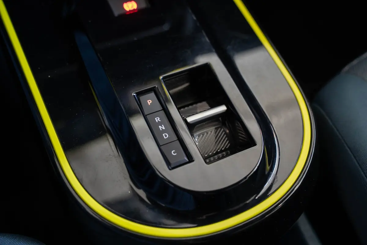 La Prima 11 kW 44 kWh | Tot 8 Jaar Garantie | Navigatie | Camera | Stoel & Stuurverwarming | Verwarmd voorraam | Apple Carplay & Android Auto | Climate Controle |