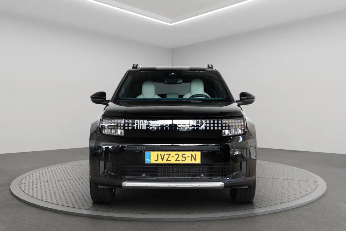 La Prima 11 kW 44 kWh | Tot 8 Jaar Garantie | Navigatie | Camera | Stoel & Stuurverwarming | Verwarmd voorraam | Apple Carplay & Android Auto | Climate Controle |