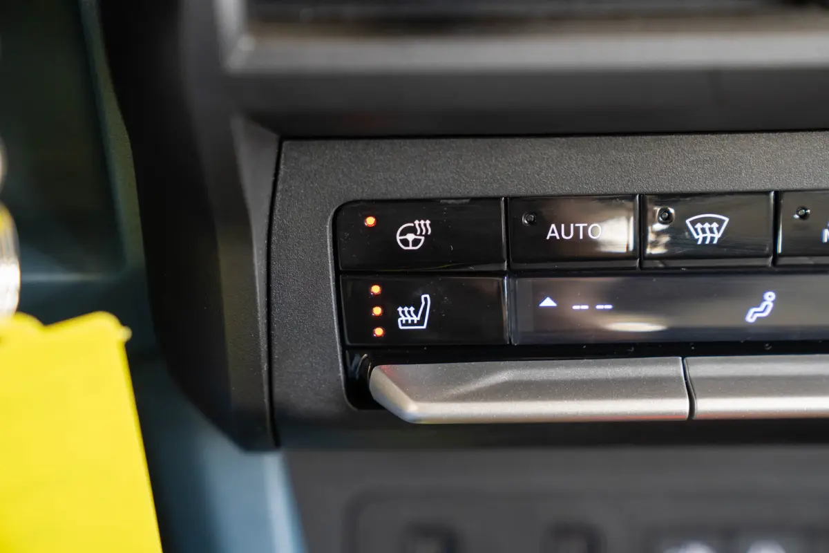 La Prima 11 kW 44 kWh | Tot 8 Jaar Garantie | Navigatie | Camera | Stoel & Stuurverwarming | Verwarmd voorraam | Apple Carplay & Android Auto | Climate Controle |