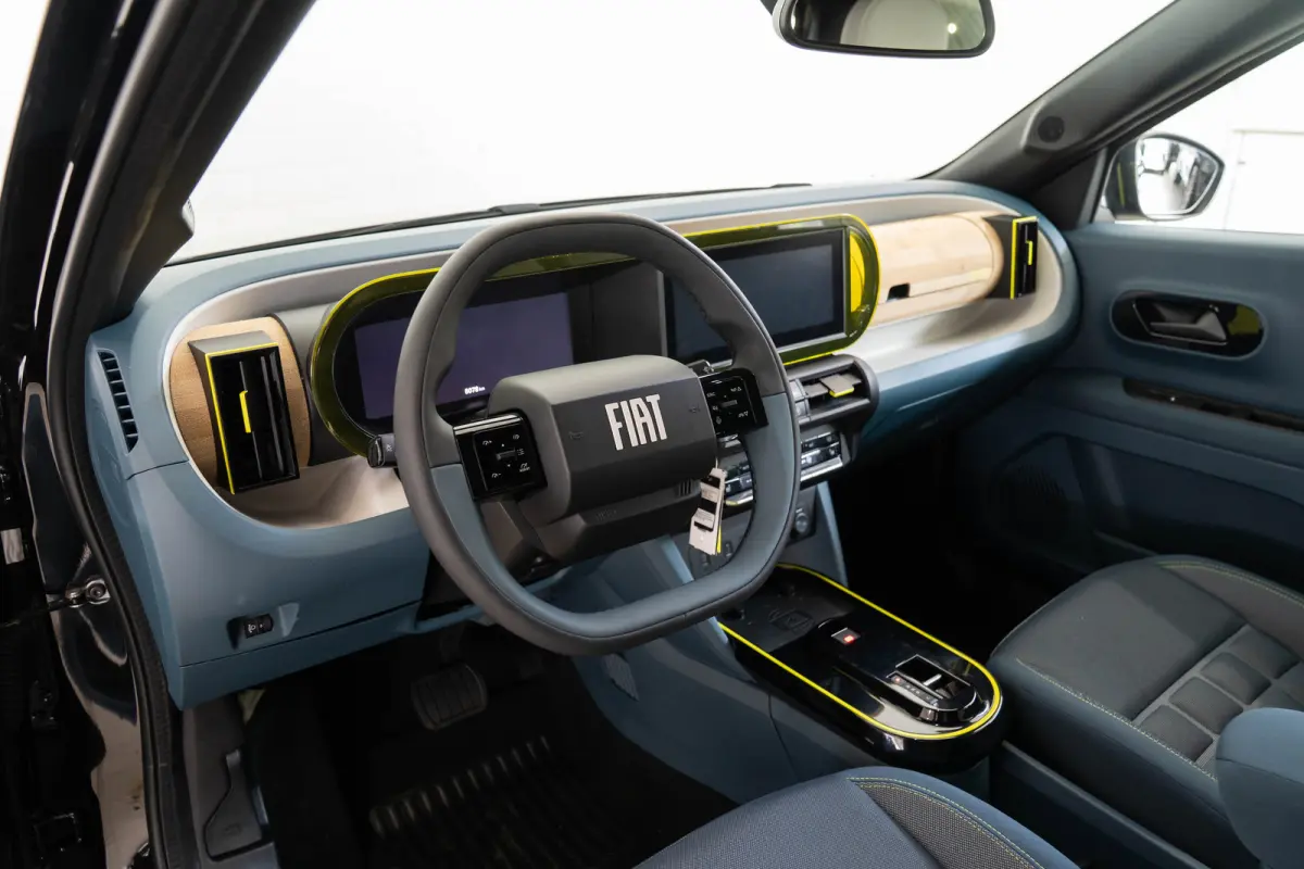 La Prima 11 kW 44 kWh | Tot 8 Jaar Garantie | Navigatie | Camera | Stoel & Stuurverwarming | Verwarmd voorraam | Apple Carplay & Android Auto | Climate Controle |