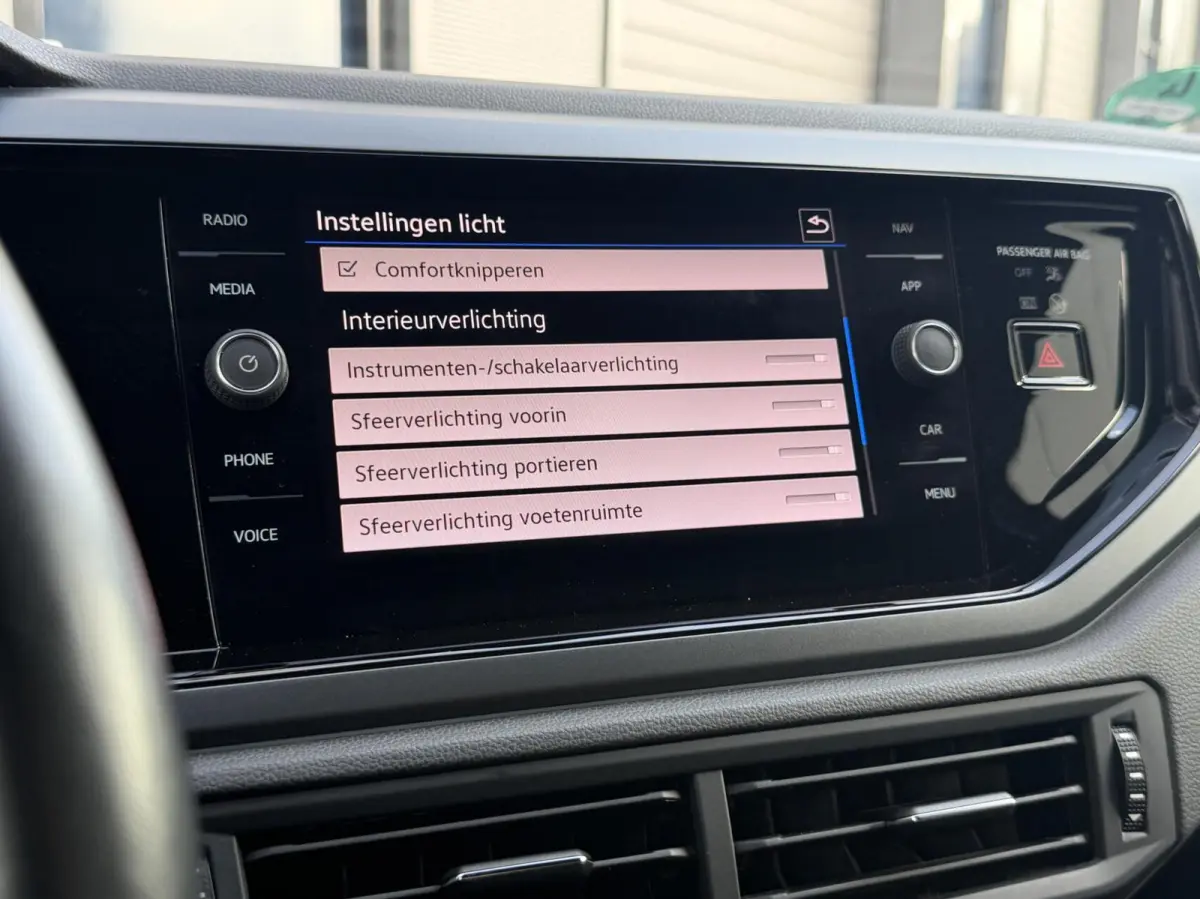 1.0 TSI R-Line I.Q|Keyless|Camera|ACC
